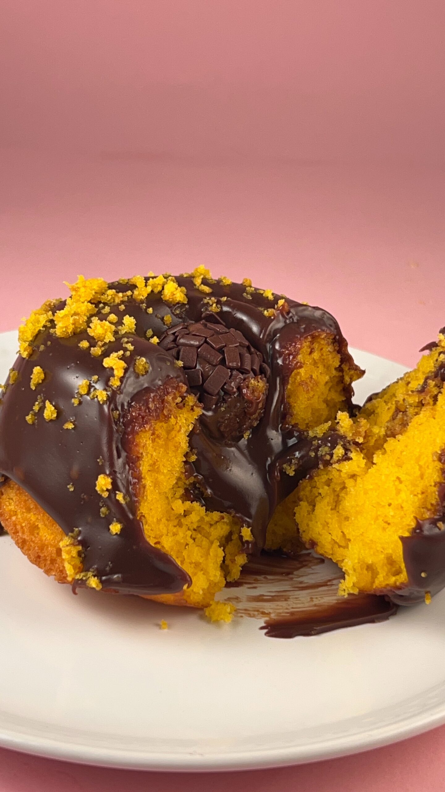 Mini Caseirinho de Cenoura com Brigadeiro